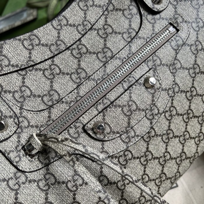  Handbag   Gucci  size 681695  size  39*14*24 cm