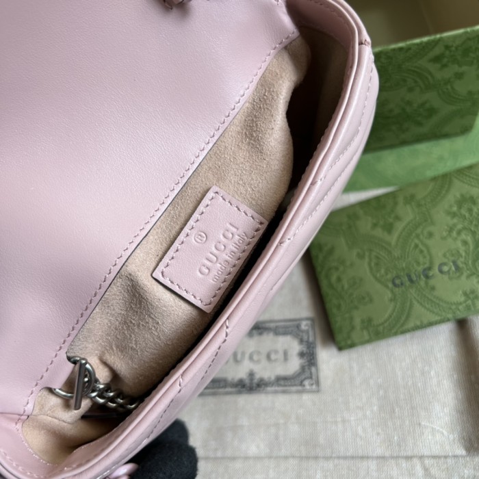 Handbag   Gucci  699757  size  16.5x10.2x5.1 cm  