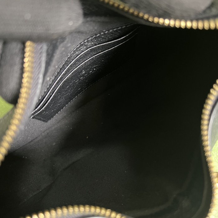  Handbag  Gucci 731817 size 25*19*7  cm