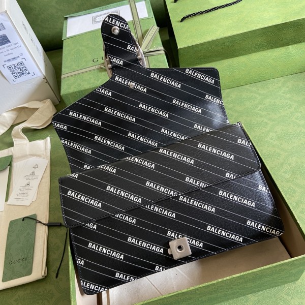  Handbag  Gucci 400249 size 28×18×9 cm