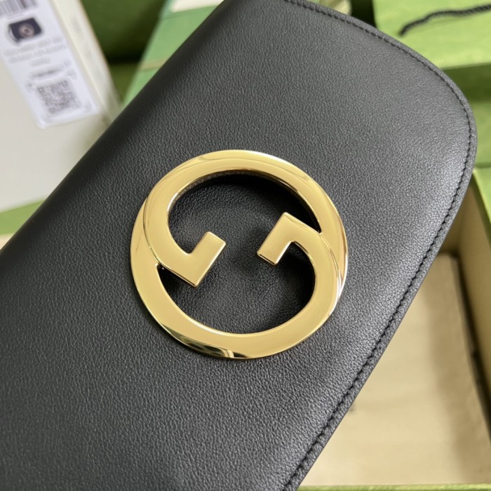  Handbag   Gucci  698630 size  22*13*5 cm