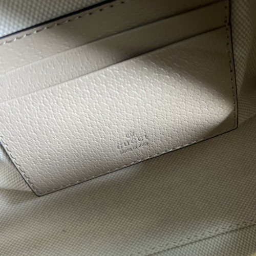  Handbag   Gucci  724606  size 21*12*10  cm