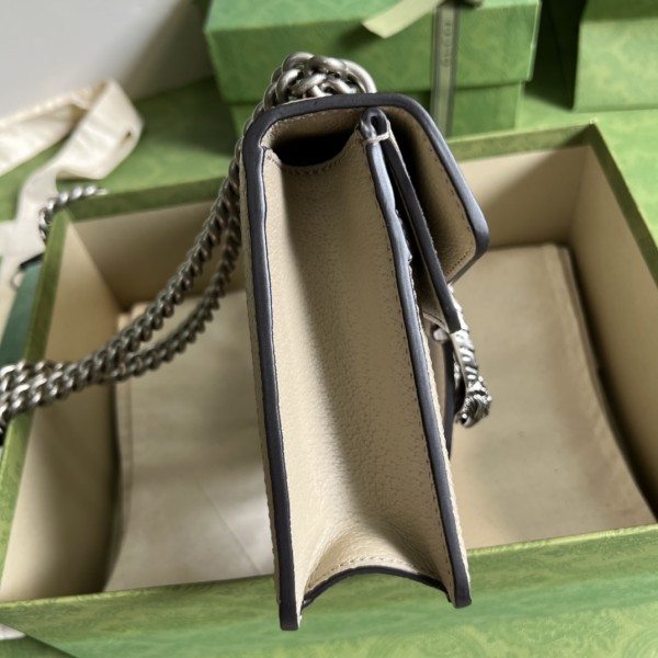  Handbag   Gucci  421970  size  20*15.5*5  cm