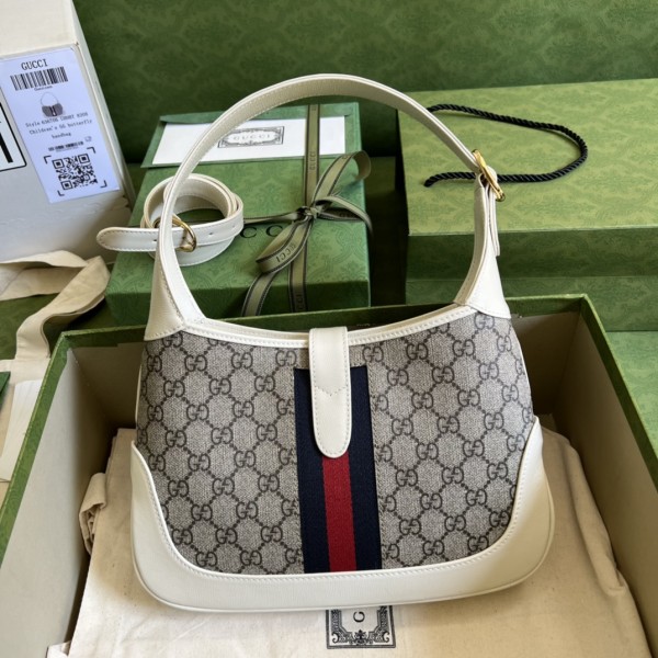  Handbag   Gucci  636706  size 28*19*4.5  cm