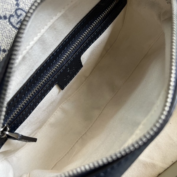  Handbag   Gucci  722117  size  23*17*7  cm