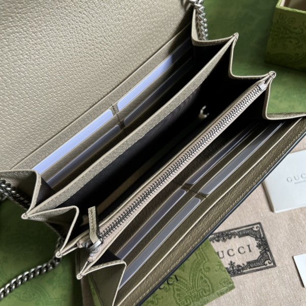  Handbag   Gucci  401231  size  20x 13x 6  cm