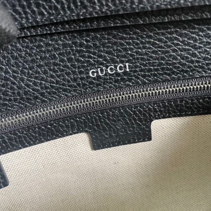  Handbag   Gucci  731782 size  25*14*4  cm