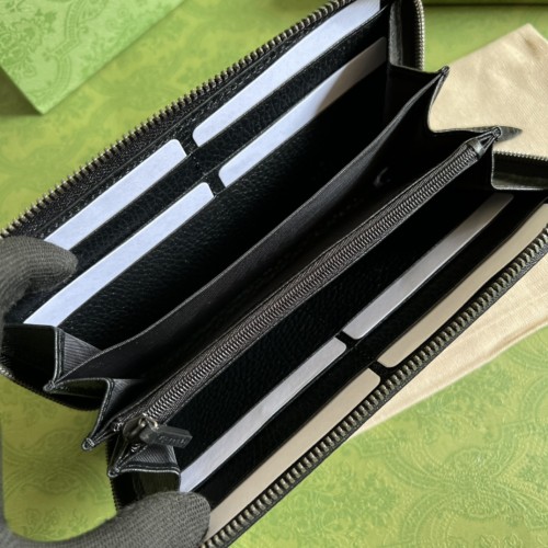  Handbag   Gucci  456117  size  19*10.5*2 cm