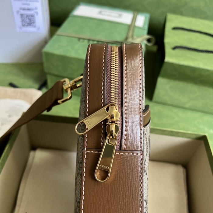  Handbag   Gucci  696016  size 24*16*5 cm