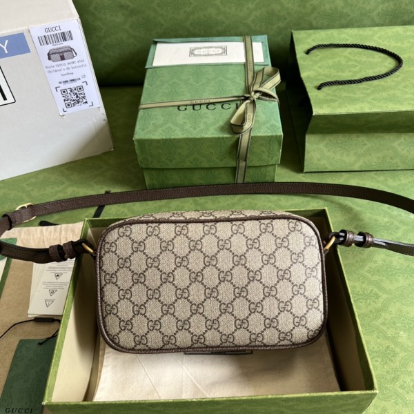 Handbag   Gucci  723312  size  24*13*6  cm