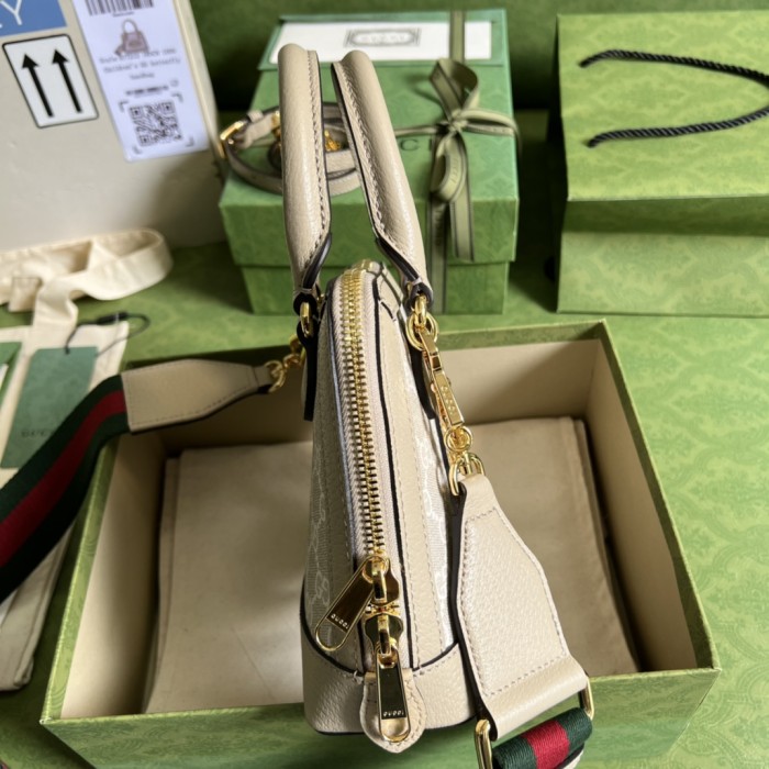  Handbag   Gucci  677212  size  20*19.5*7.5  cm