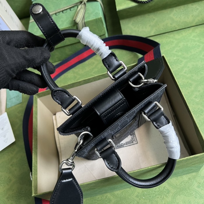  Handbag Gucci  696010  size  16*20*7  cm