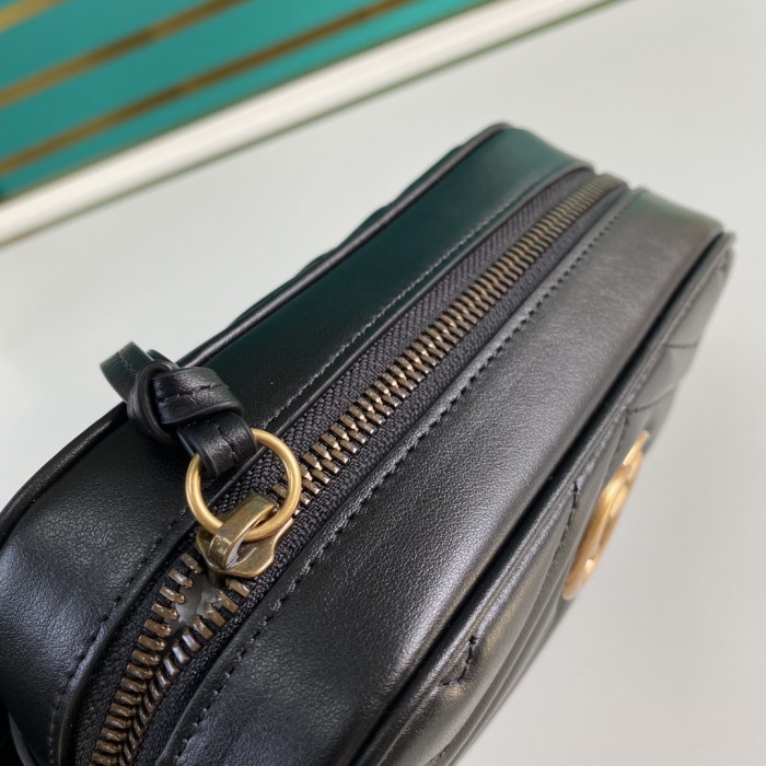  Handbag   Gucci   448065  size  18*12*6  cm