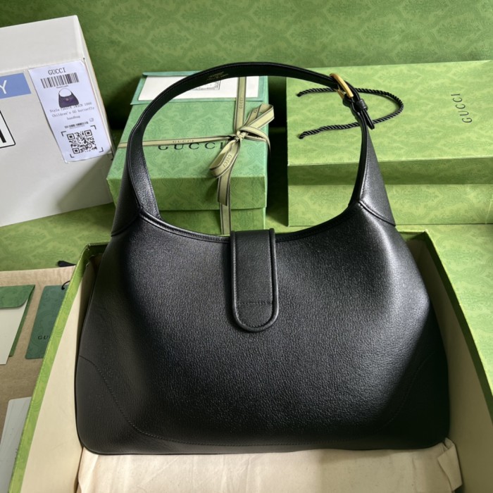  Handbag   Gucci  726274  size  39*38*2  cm