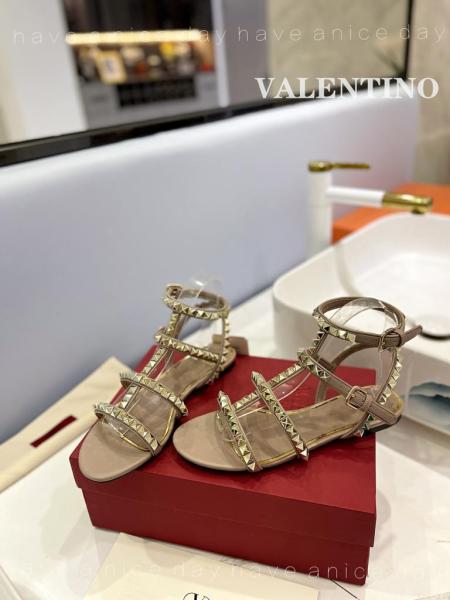 Valentino Garavani Rockstud Open Toe Sandals Women's