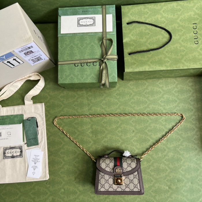  Handbag   Gucci  696180  size 17.5x13x6 cm