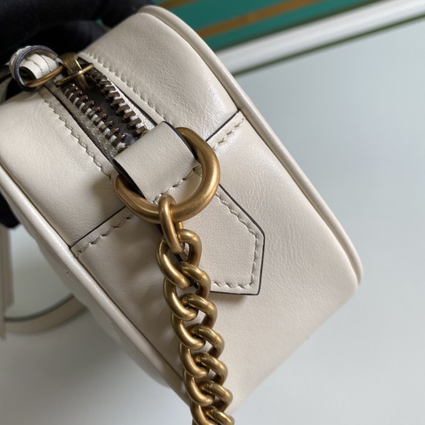 Handbag   Gucci  448065  size 18*12*6  cm