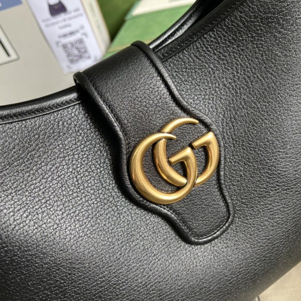  Handbag   Gucci  726274  size  39*38*2  cm