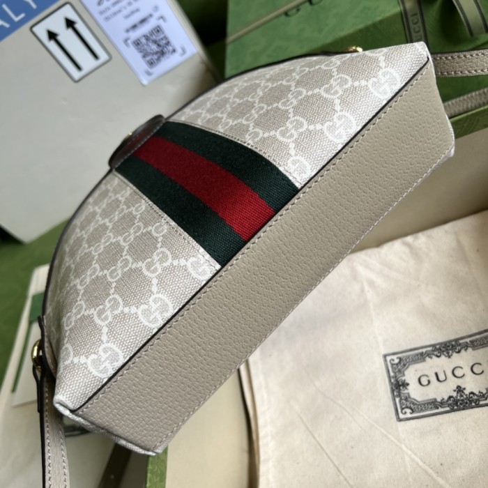  Handbag   Gucci  499621  size  23*19*8 cm