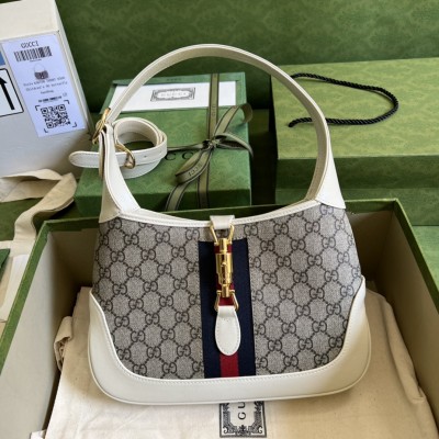  Handbag   Gucci  636706  size 28*19*4.5  cm