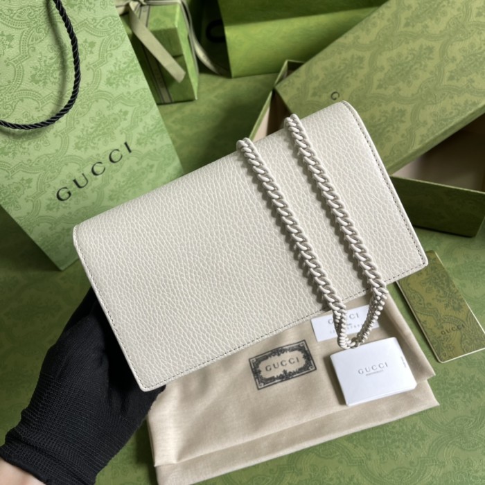  Handbag   Gucci  497985  size  20*12.5*4 cm
