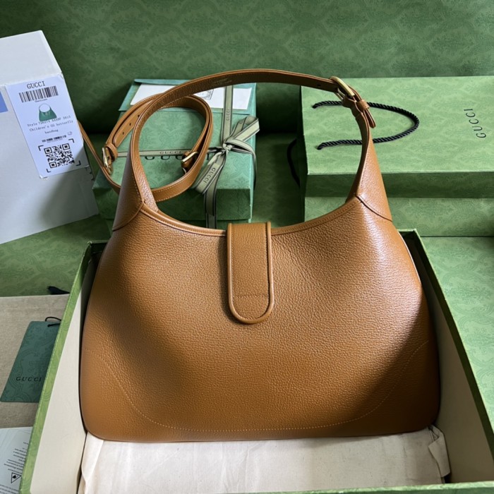  Handbag   Gucci  726274  size  39*38*2  cm