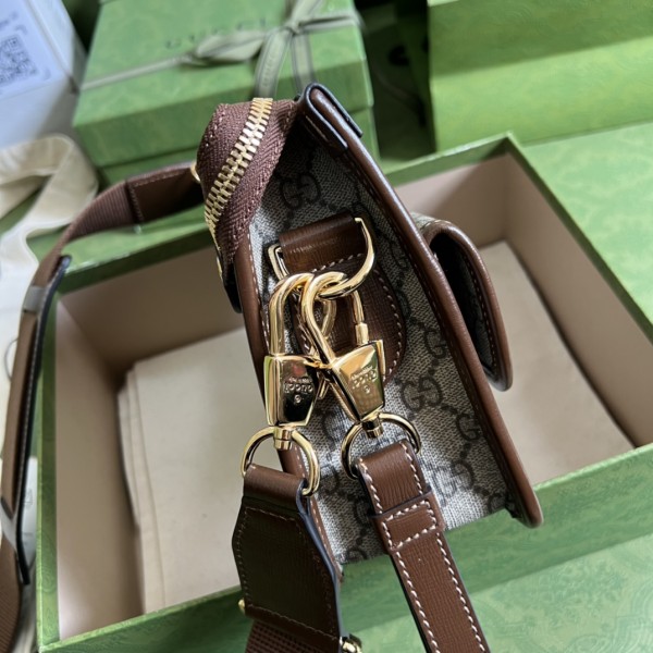  Handbag   Gucci  674164  size  21*16.5*8 cm