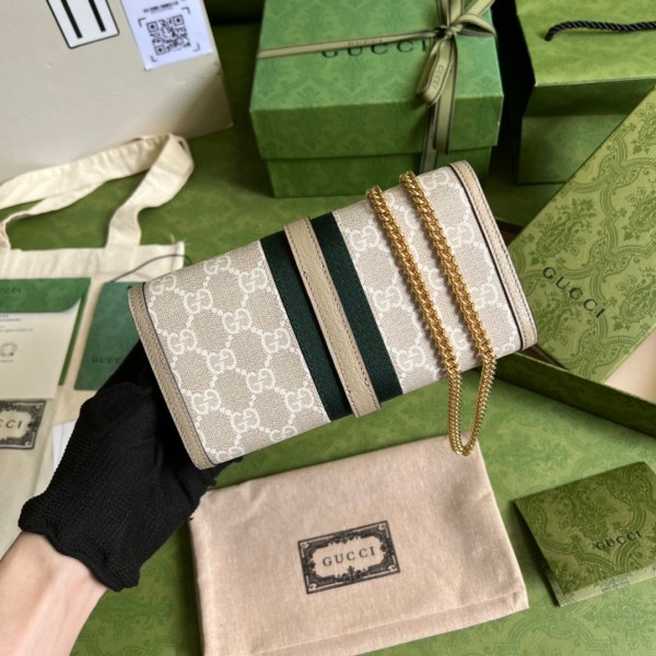  Handbag   Gucci  652681  size  19*10*3.5 cm