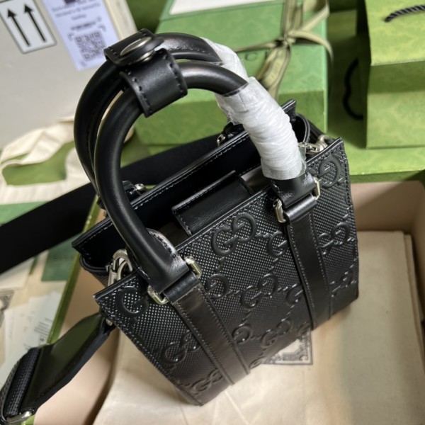  Handbag   Gucci  696010  size  16*20*7  cm