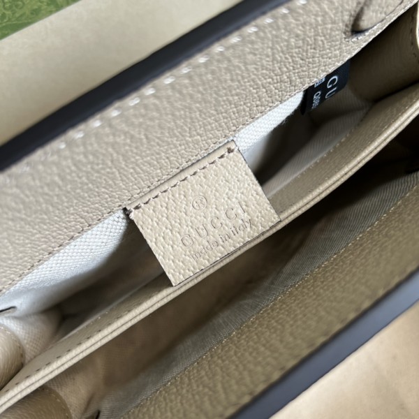  Handbag   Gucci  602676  size  19*14*6  cm