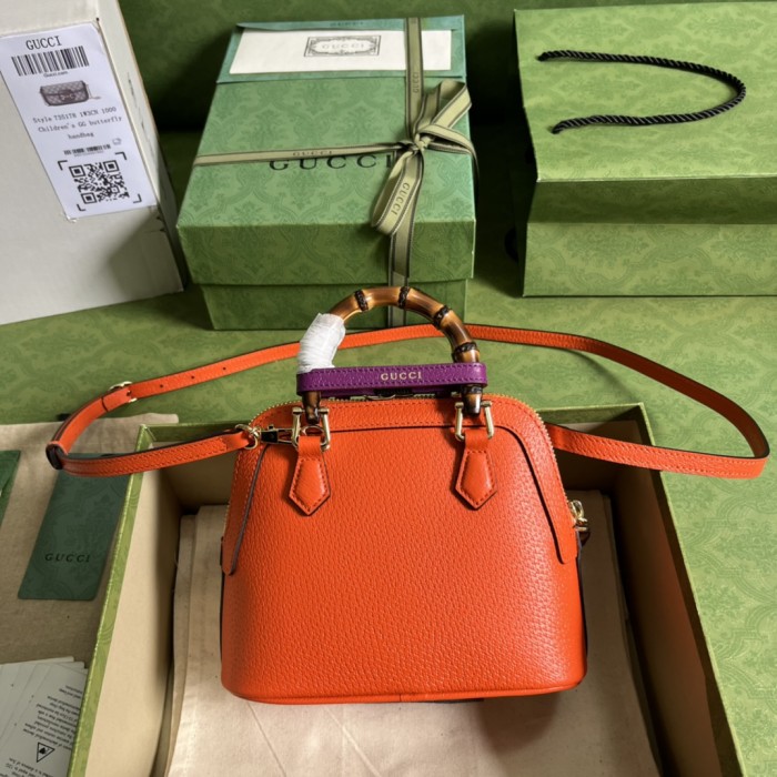  Handbag  Gucci  715775  size  20*16*8.5  cm