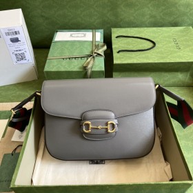  Handbag   Gucci  700457  size 30*21*7.5 cm