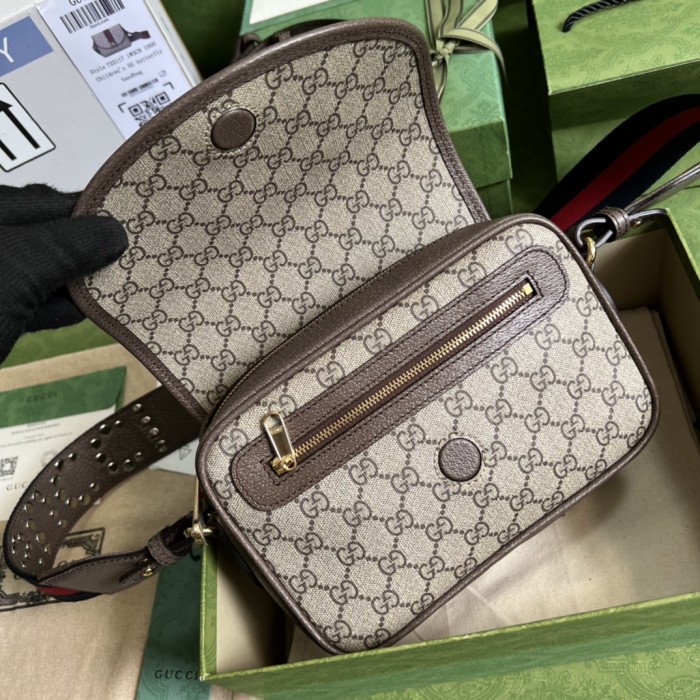  Handbag   Gucci  722117  size  23*17*7  cm