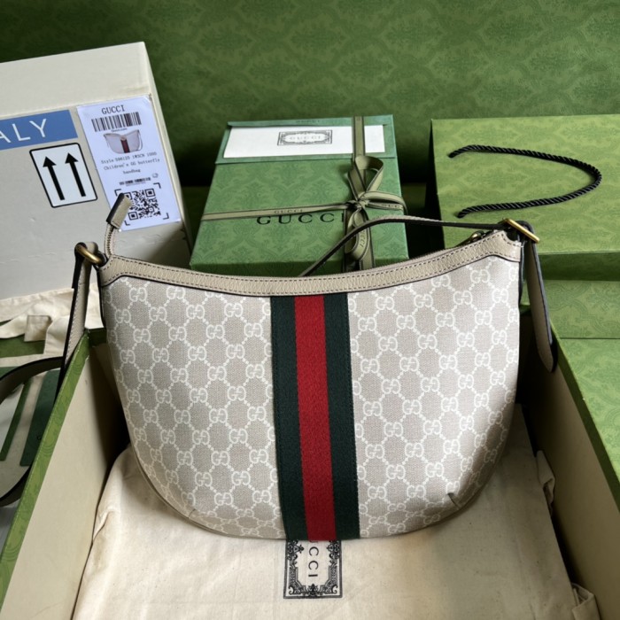  Handbag   Gucci  598125  size  30*22*5.5 cm
