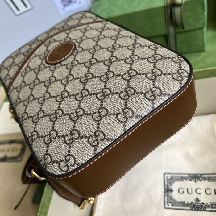  Handbag   Gucci  696016  size 24*16*5 cm