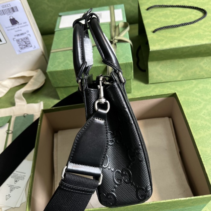  Handbag   Gucci  696010  size  16*20*7  cm