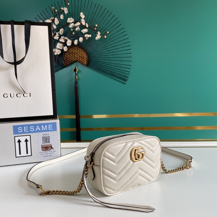 Handbag   Gucci  448065  size 18*12*6  cm