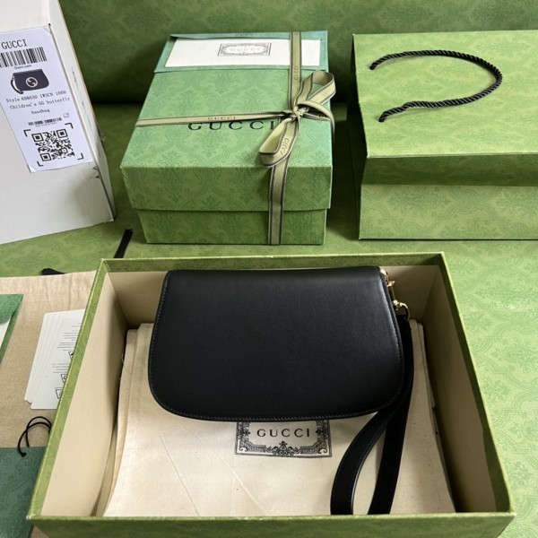  Handbag   Gucci  698630 size  22*13*5 cm