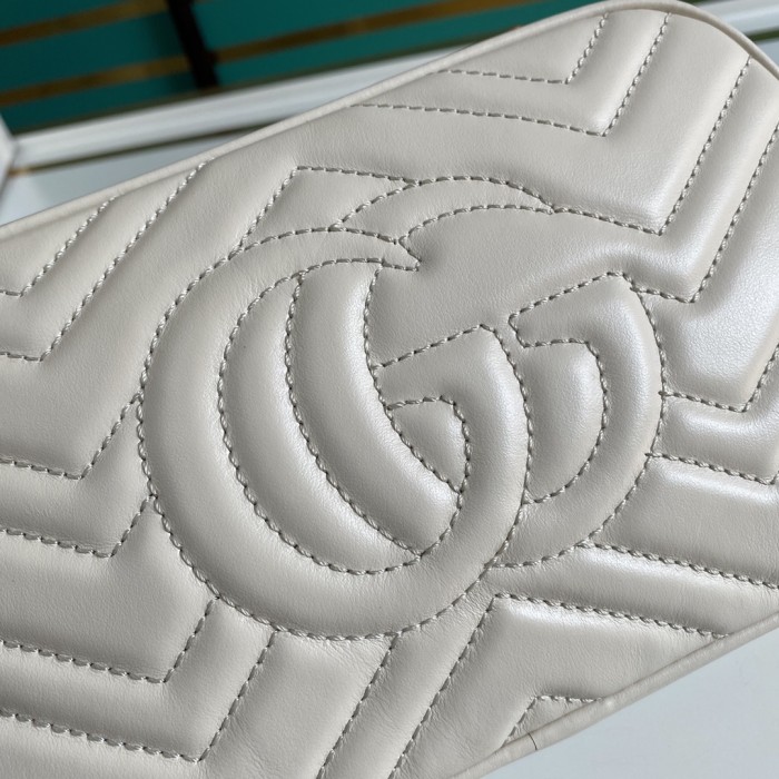  Handbag   Gucci  447632  size  24*12*7  cm