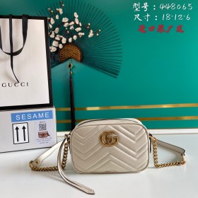 Handbag   Gucci  448065  size 18*12*6  cm