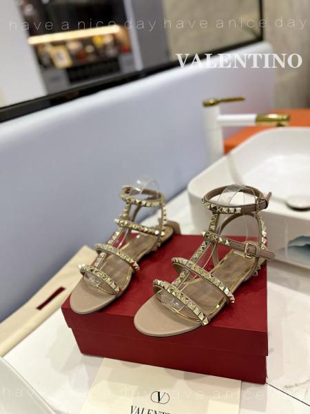 Valentino Garavani Rockstud Open Toe Sandals Women's