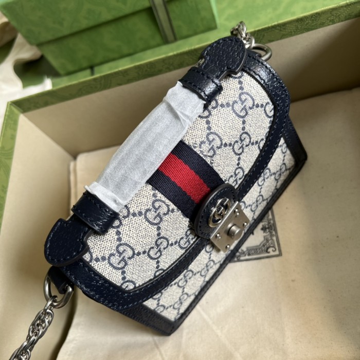  Handbag   Gucci  696180  size  17.5x13x6 cm