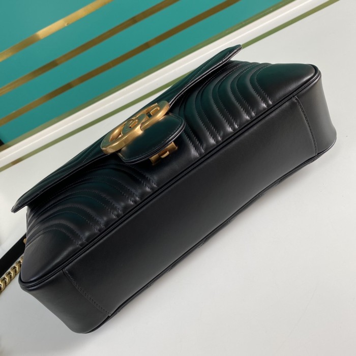  Handbag   Gucci  443496  size  31*19*7  cm