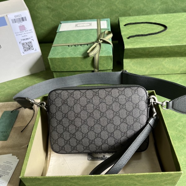  Handbag   Gucci  699439  size  23.5*6*4.5  cm