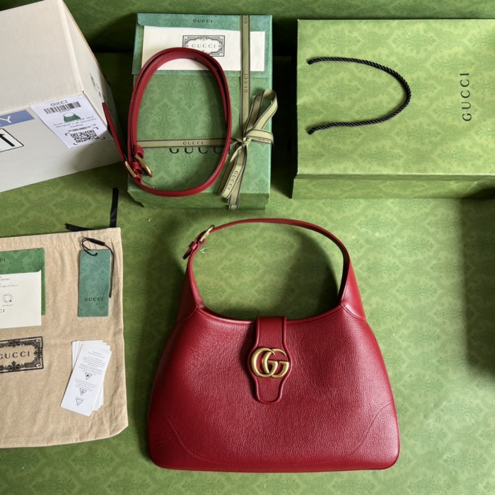  Handbag   Gucci  726274  size  39*38*2  cm