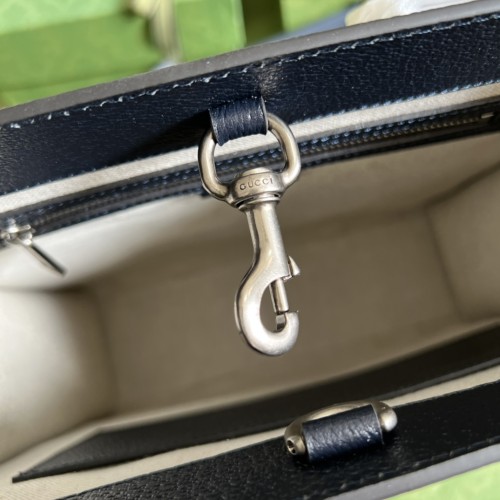 Handbag   Gucci  724685  size  30*32*10.5  cm