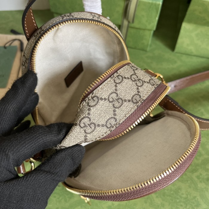 Handbag   Gucci  725654  size  15*19*8  cm