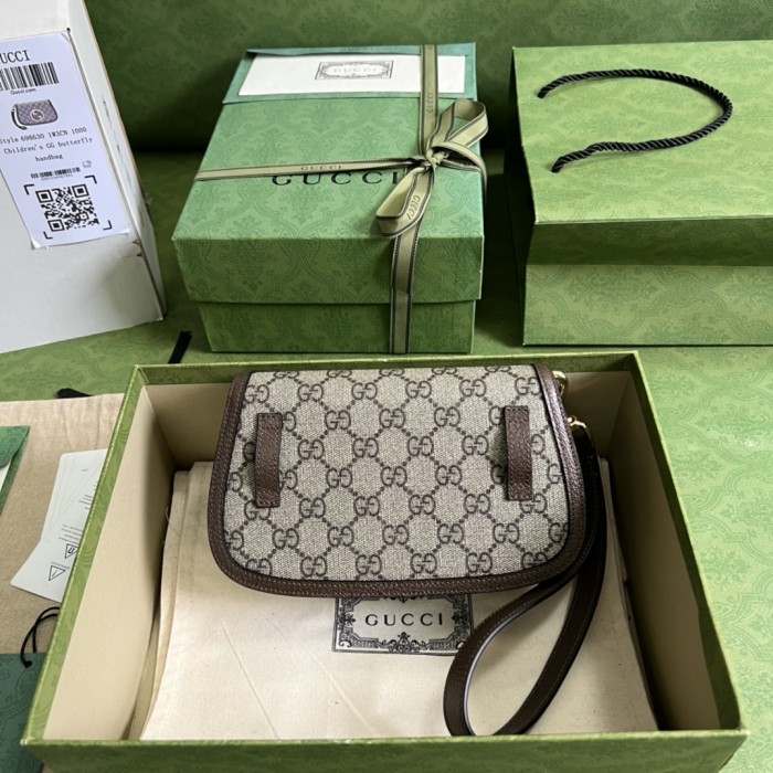   Handbag  Gucci  698630  size 22*13*5 cm