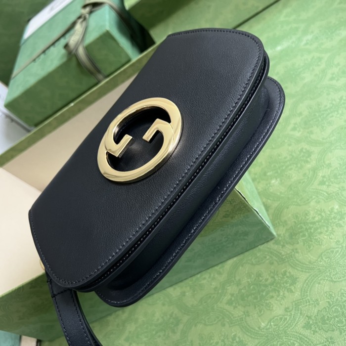  Handbag   Gucci  698630 size  22*13*5 cm