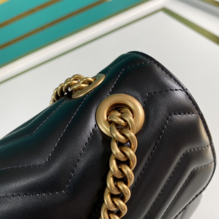  Handbag   Gucci  443496  size  31*19*7  cm